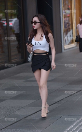 肉肉的小姐姐 [14P]