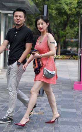 性感高跟凉拖少妇 [16P]