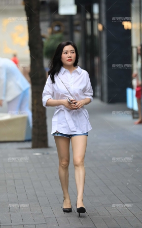 美** [19P]