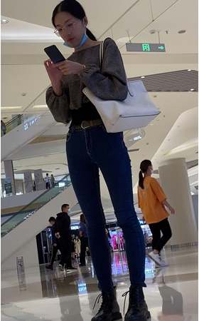 长腿紧牛小姐姐