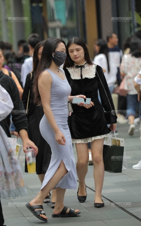 翘臀 [17P]