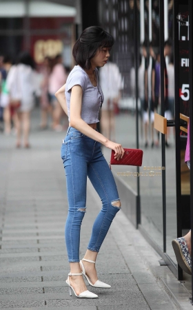 阿奔.2015.8.08.短衫 破膝牛仔.13p [16P]
