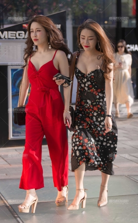 两个美女 [17P]