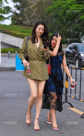 极品大长腿气质美女 [17P]