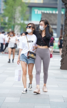 有点活泼