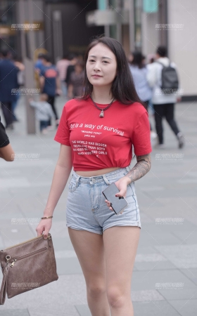 热裤美女 [16P]