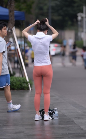 魅力粉红紧身裤