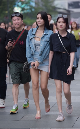 小裙子闺蜜