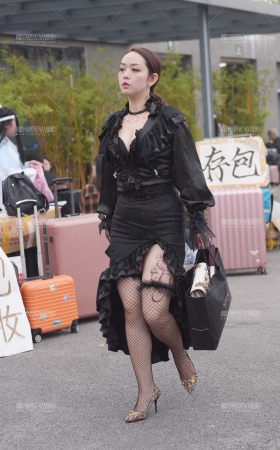 网袜高跟** [22P]