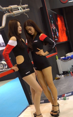 超性感高跟鞋美腿展会美女车模