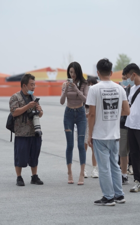 稍微有点瘦