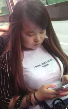 公交车上美女