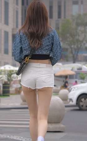 热裤美女 [39P]