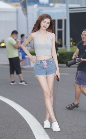 美丽牛仔短裤