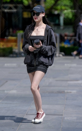神秘小妹 [16P]
