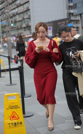 好眼熟的小姐姐 [13P]