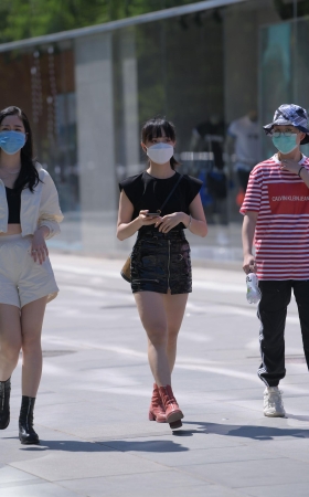 性感黑色皮裙美女