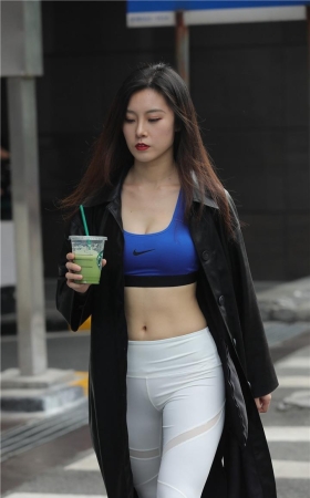 白色紧身瑜伽裤美女原版模拍图片MJ246[5.3G]