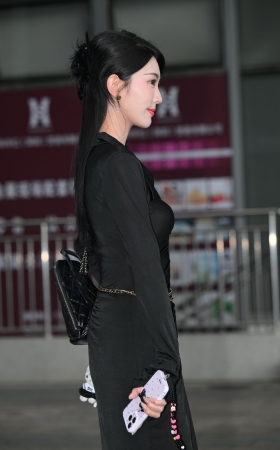 2564-32√如她是你媳妇，你几点归家？美足