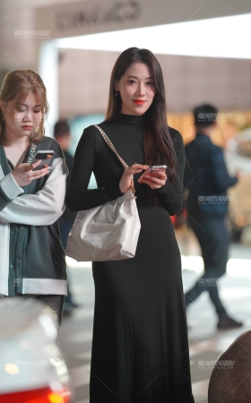 气质美人儿 [18P]