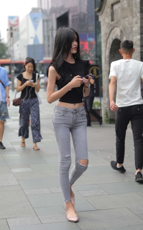 J38高挑紧身灰牛妹妹