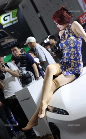 小思佳的长筒肉丝美腿 [28P]