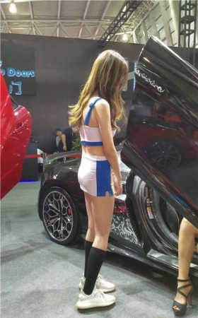 4k视频，包臀紧身裙，气质美女模特