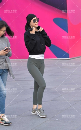 性感瑜伽裤少妇 [15P]