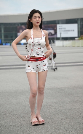 甜美连体衣