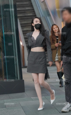 好白嫩啊 [19P]