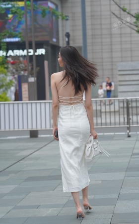 明媚的气息 非常迷人小姐姐