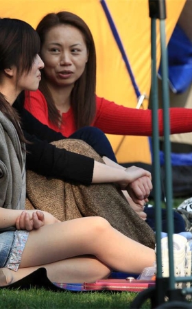 No213 长发、长腿、细长脚型的姑娘