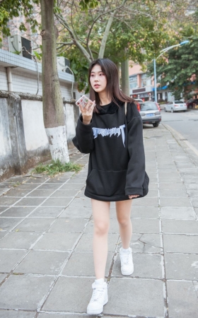 丝足美腿小姐姐
