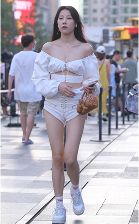 性感的清凉热裤美女(112P)