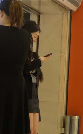 丝袜美腿化妆品销售美女