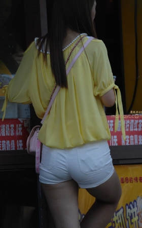 2016-10-11上台阶白短裤少妇12张 [12P]