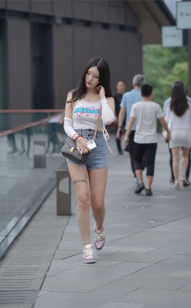 高腰短裤