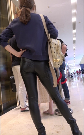 黑色皮裤MM