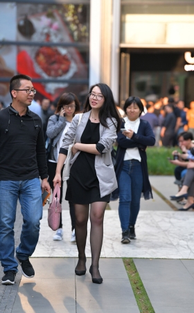 文静般的黑丝办公室O