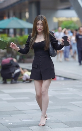 美腿小姐姐