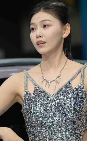 闪闪发光 [124P1V-3.17GB]