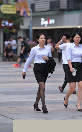 高跟黑丝职业制服OL御姐3A3991[523M]