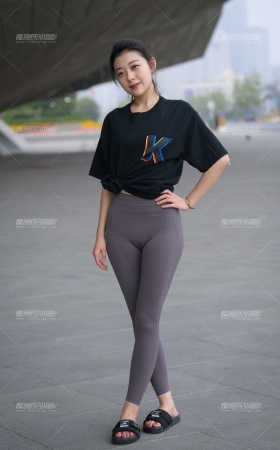 美丽的紫色紧身 [23P]