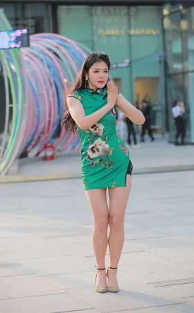 花旗袍美腿熟女