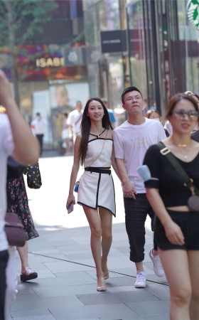 靓丽甜美