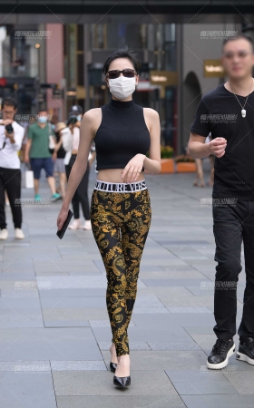 耀眼的紧身裤美** [20P]