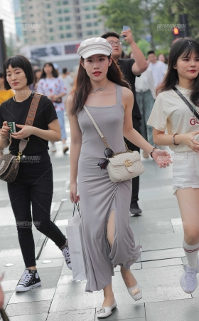 贴身长裙 [20P]