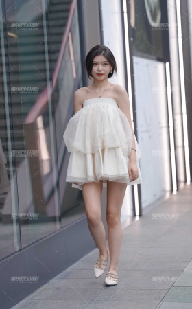 白皙乖巧 [22P]