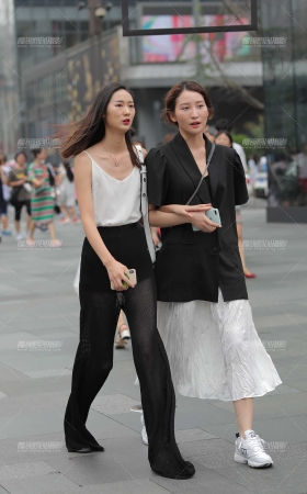 抢眼的网网裤 [18P]