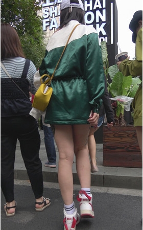 长腿纹身MM